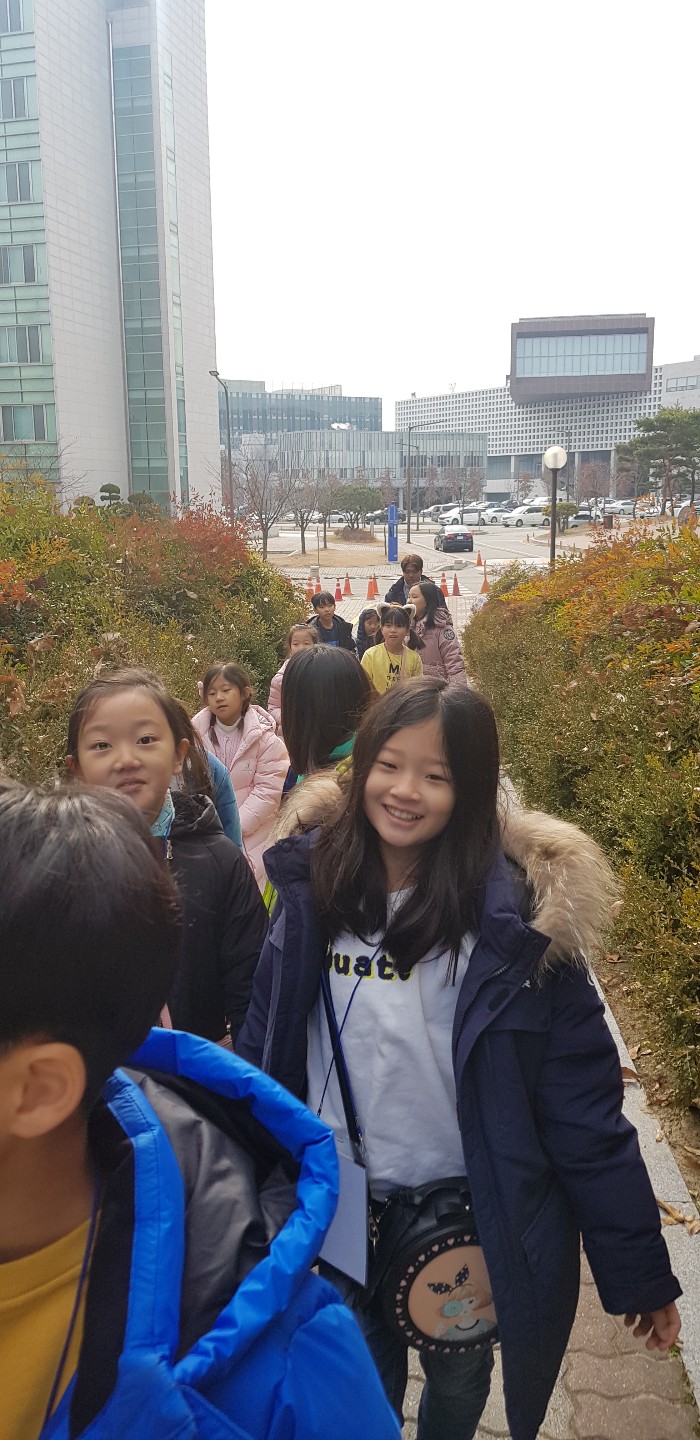 2018년 학교공헌사업 카이스트탐방과 진로멘토링 카이스트탐방 (16).jpg